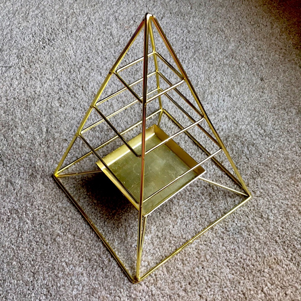 Earring display/holder